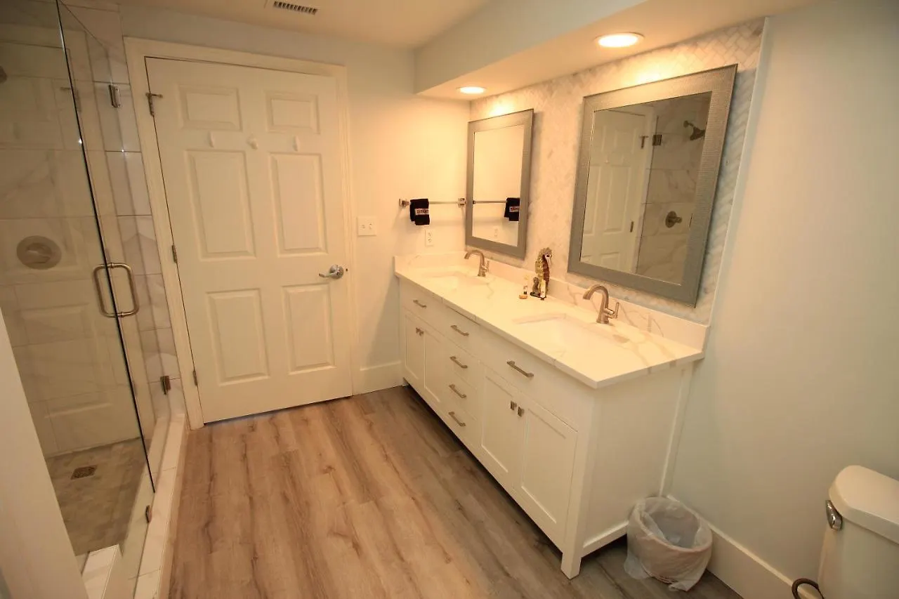 Holiday home Sleeps 8 - Renovated Beachfront Condo At Westwinds, Sandestin With Gulf Views, Private Beach Access