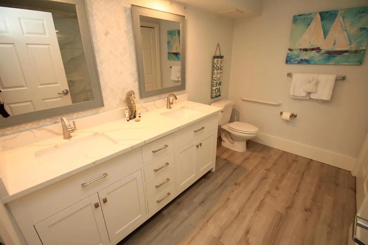 Sleeps 8 - Renovated Beachfront Condo At Westwinds, Sandestin With Gulf Views, Private Beach Access Destin